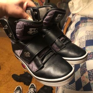 Black and grey Vlado Atlas II